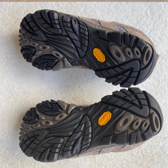 Merell - Picture 4 of 4